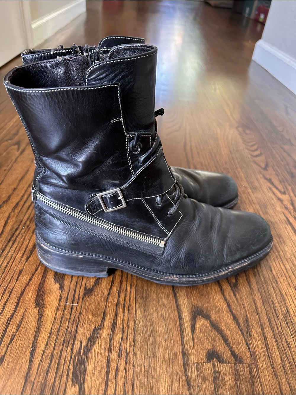 Donald J. Pliner Men's Bistro Black Leather Zip & Buckle Boots size 8.5